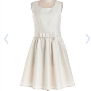 Modcloth Comme To Metallic Bow Dress